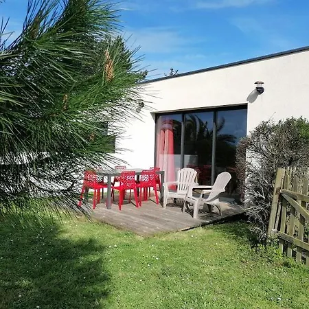 Maison A 100 M De La Plage, Port Et Commerces A Pieds -les De Rhuys Σπίτι διακοπών